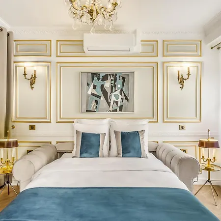 Luxury 6 Bedroom 5 Bathroom Palace - Louvre View * Paris