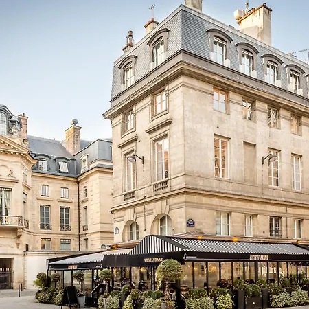 Luxury 6 Bedroom 5 Bathroom Palace - Louvre View Appartement